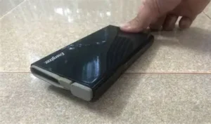 Sạc dự phòng bị phồng có sao không